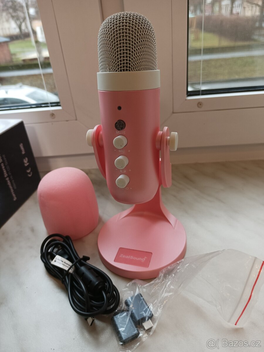 Nový studiový mikrofon pro streamování a hraní - 10