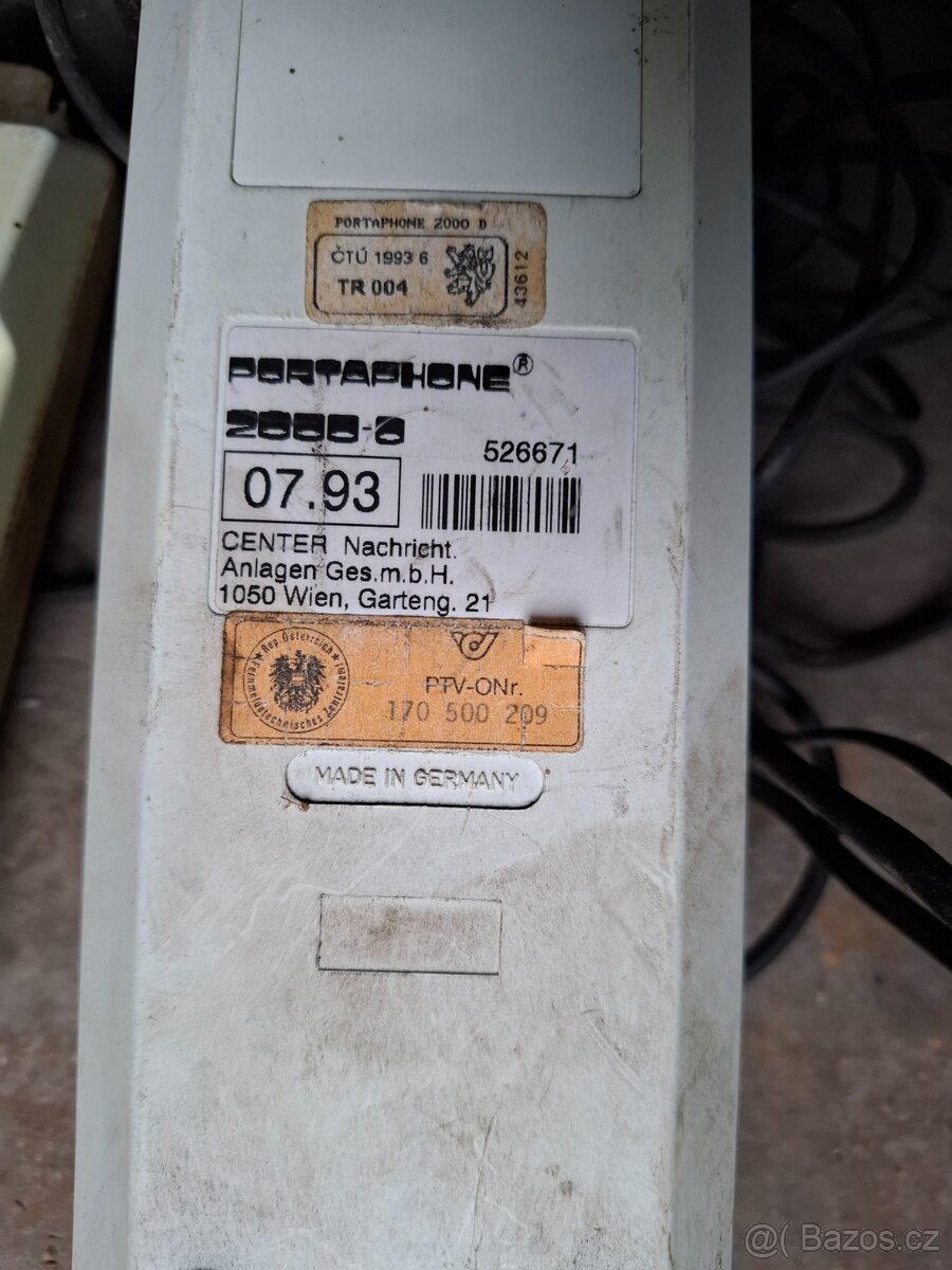 Staré telefony - 10