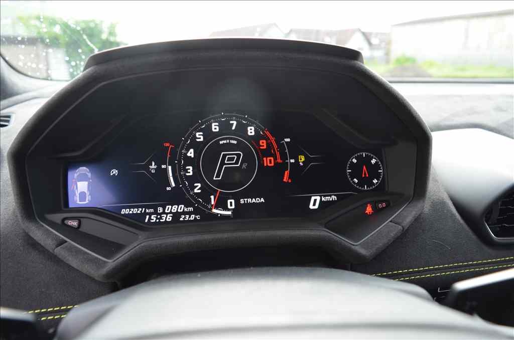 Lamborghini HURACÁN STERRATO LP 610 - 10