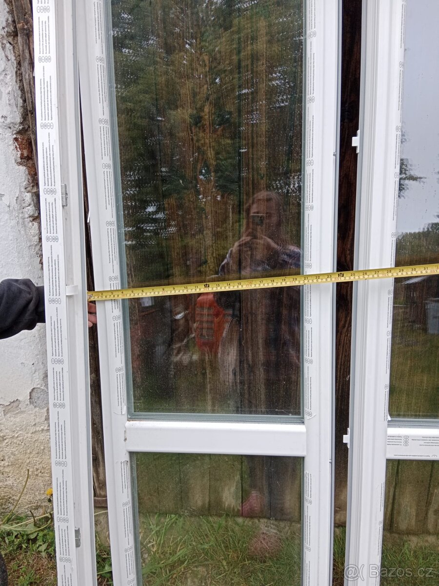 Balkonové dvoukřídlé dveře a okno - 10