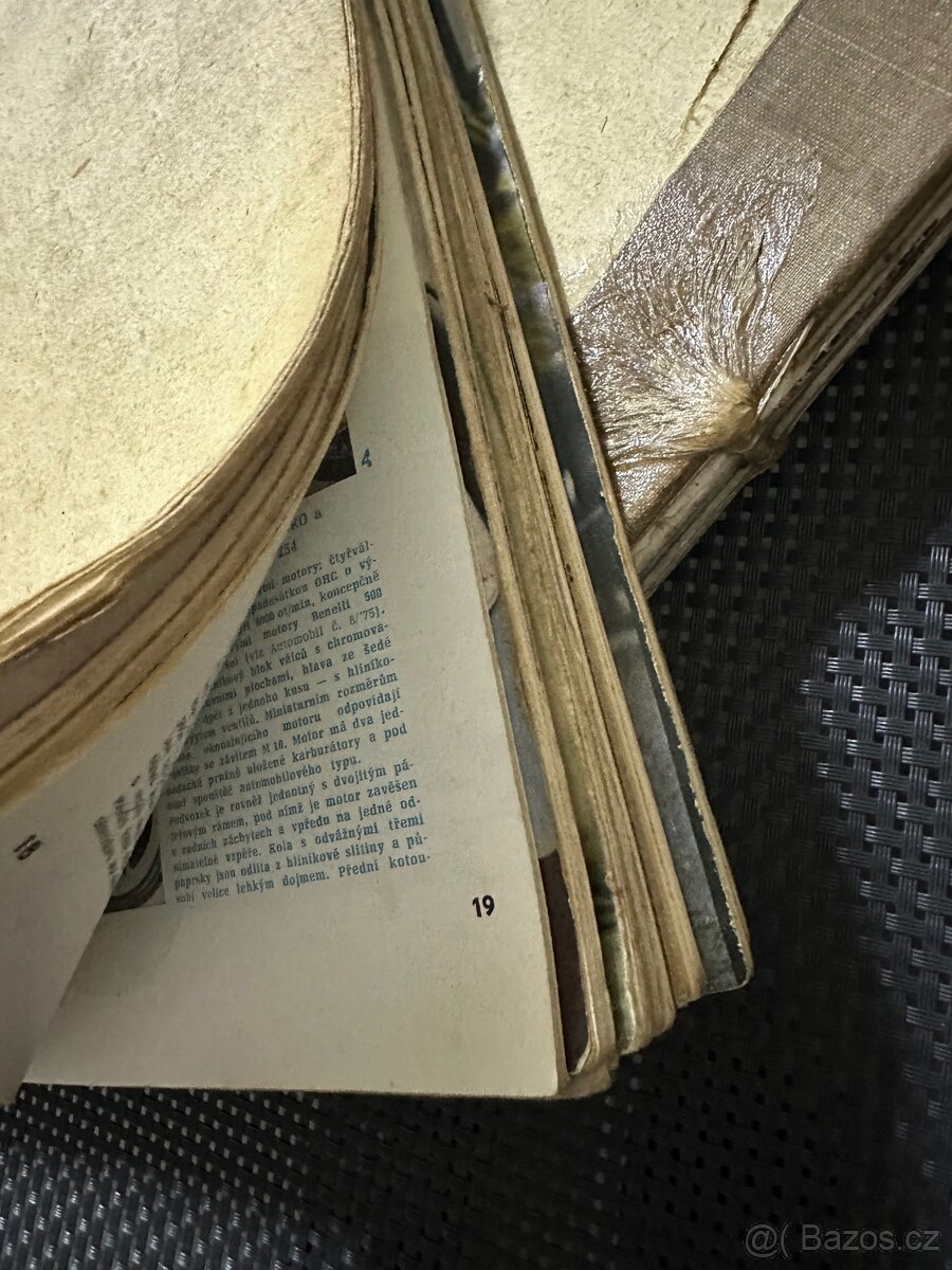 Časopis automobil - svazky 1975 a 1976 - 10