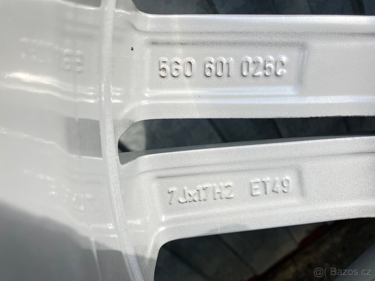 Koncernová alu kola VW 7x17" ET-49, pneu Bridgestone 225/45 - 10