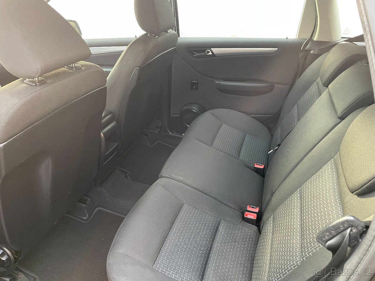 Mercedes-Benz w245 facelift B160 manuál - 10