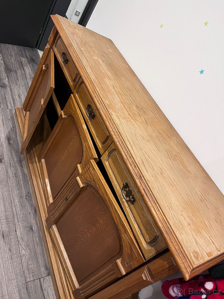 Komody (skříňky ) - 10