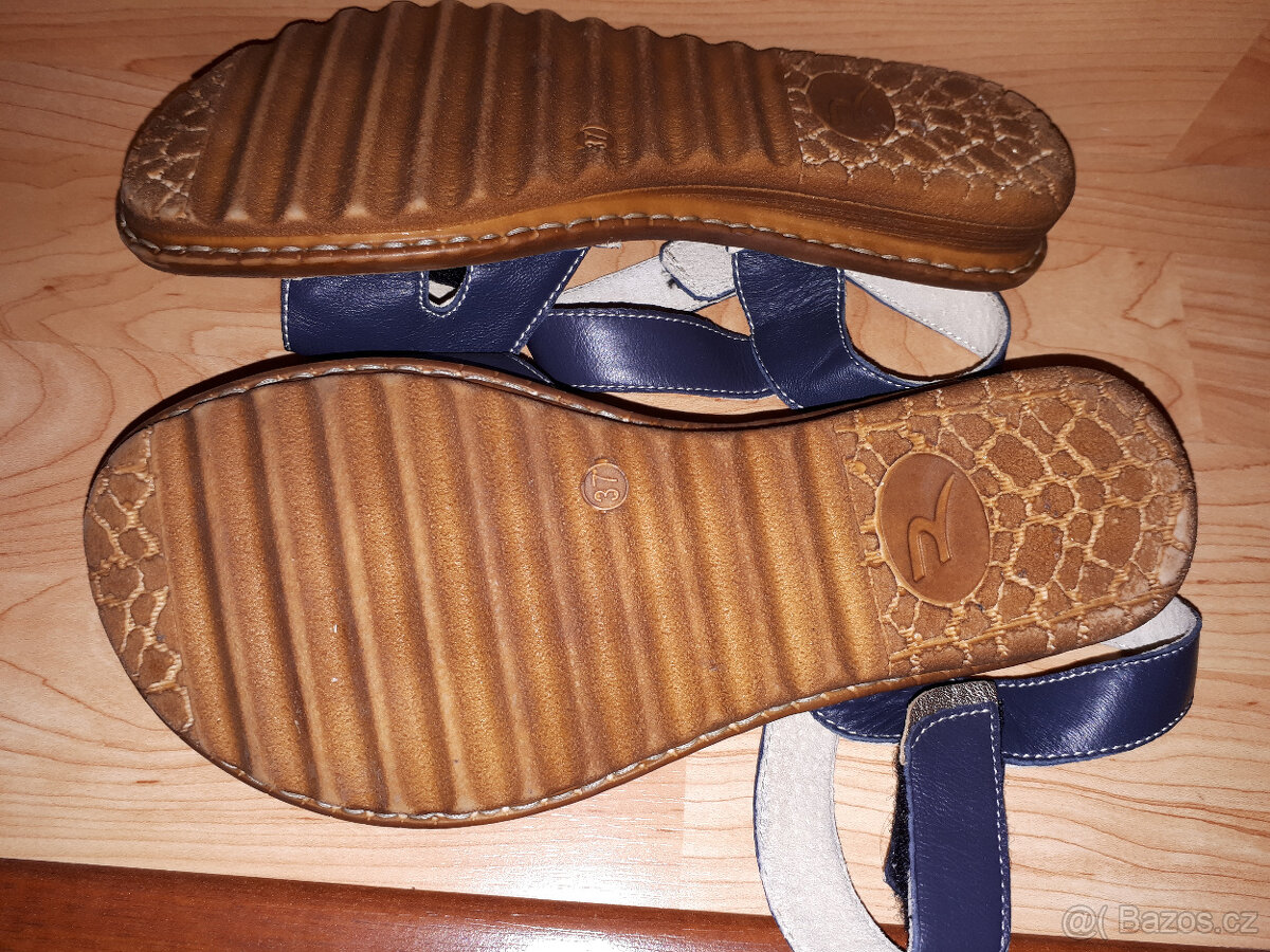 Sandálky: 15cm, 15,5cm, 16cm, 18cm, 19cm, 20,5cm, 23,9cm - 10