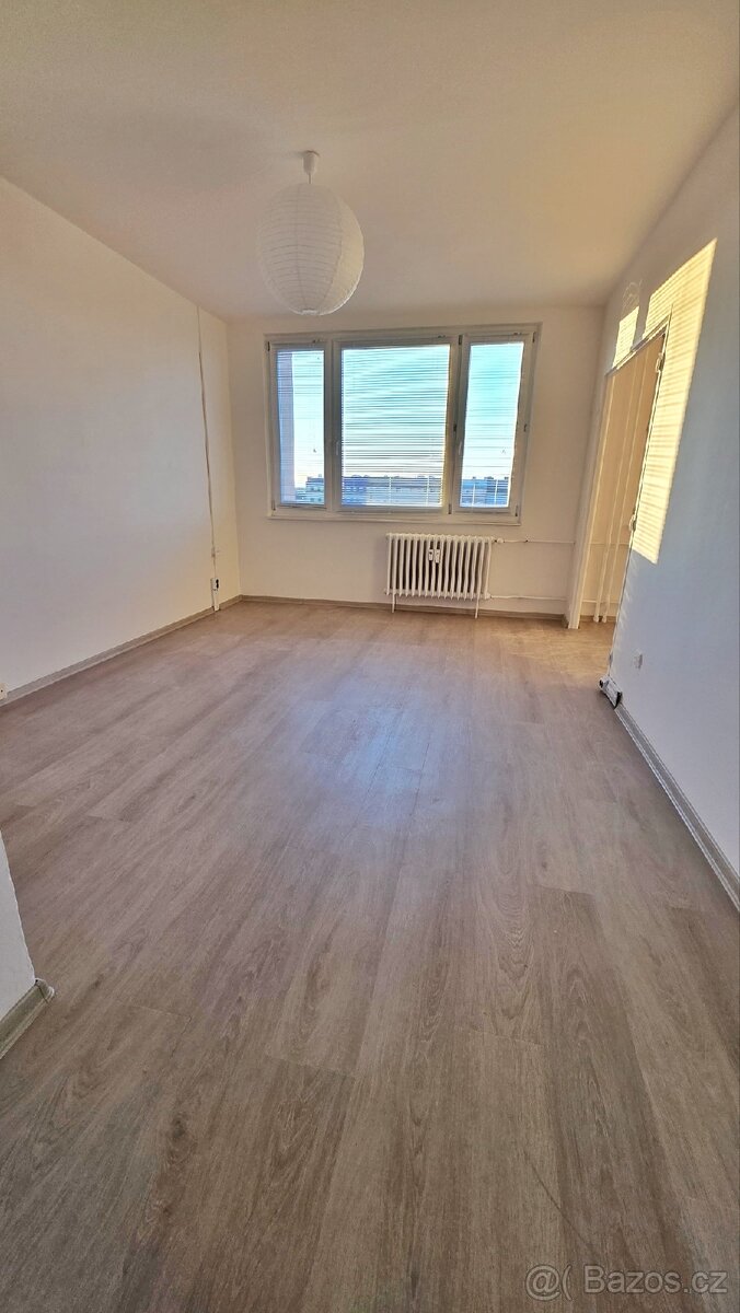 Pronájem 3+1 s lodžií, Pardubice - Zelené předměstí - 10