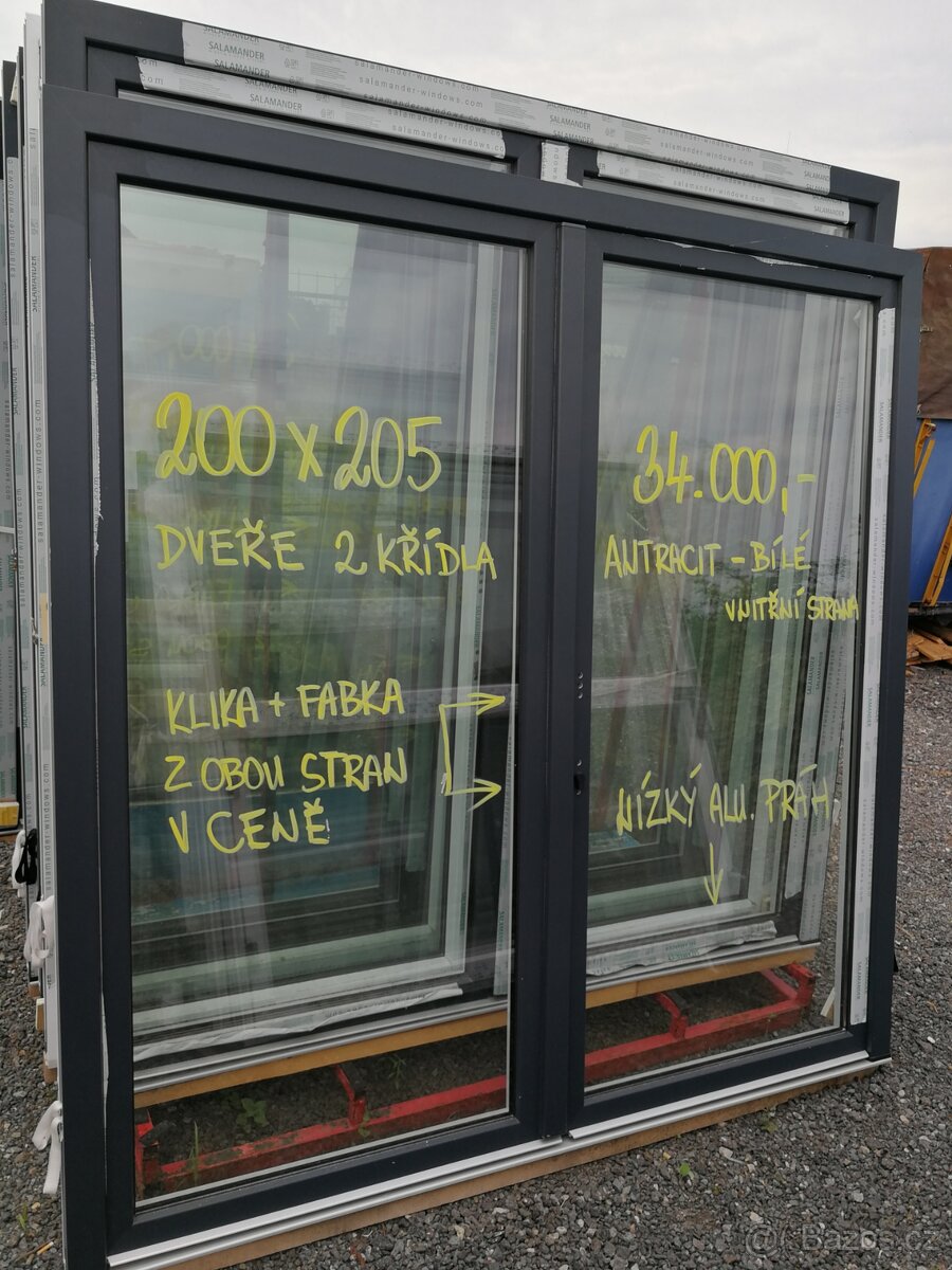 dvere prosklene 2 kridla - 10