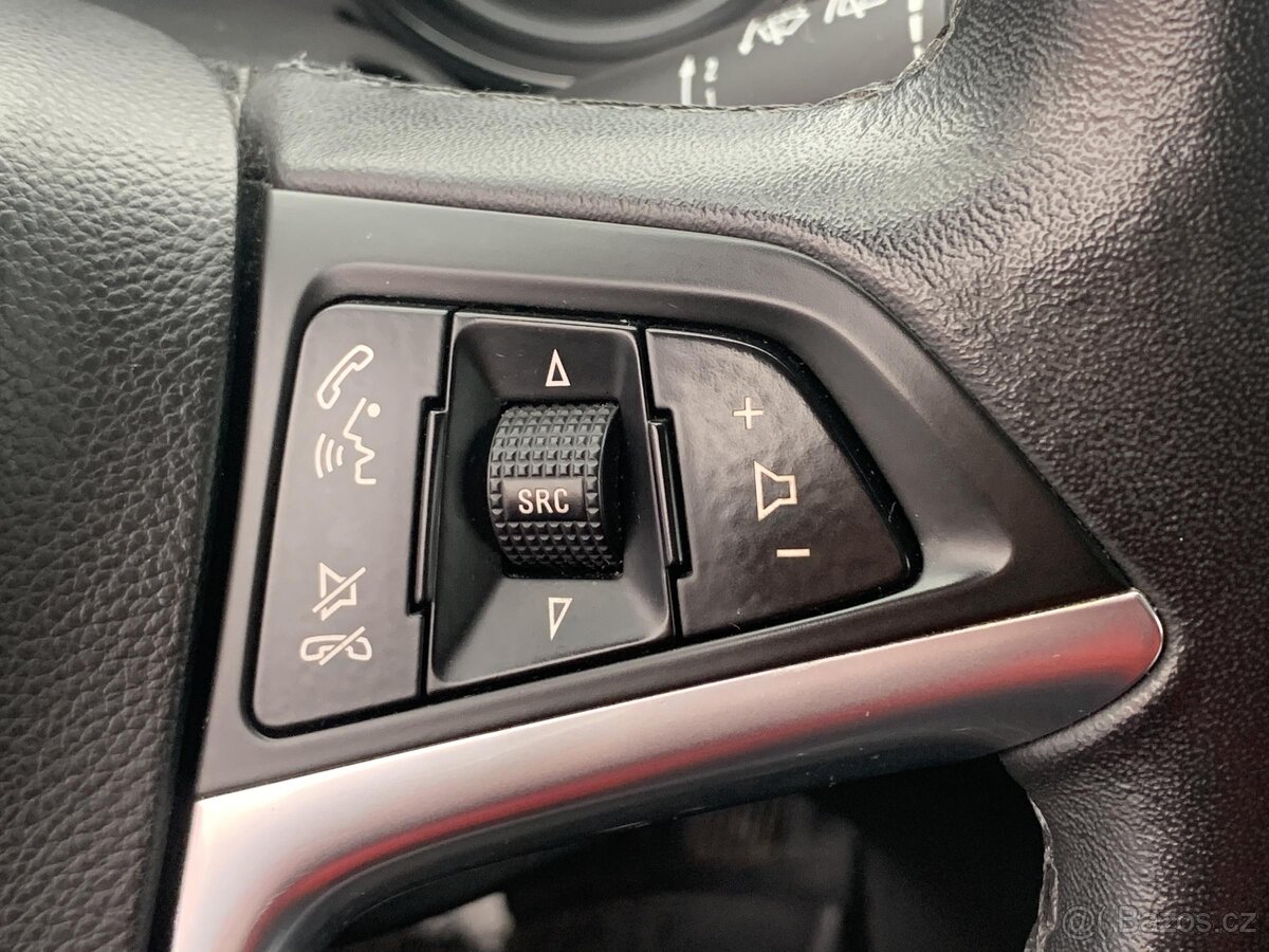 Opel Astra 1.6i , 85 kW benzín, 2011 - 10