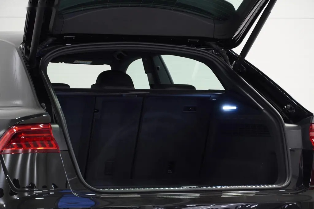 Audi Q8, 55 TFSI,ČR,DPH,ZÁRUKA 2028 - 10