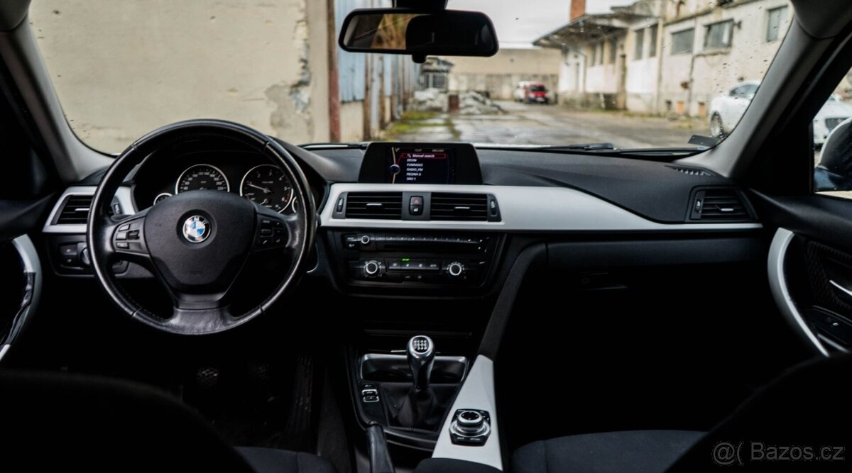 BMW Rad 3 318d e90 - 10