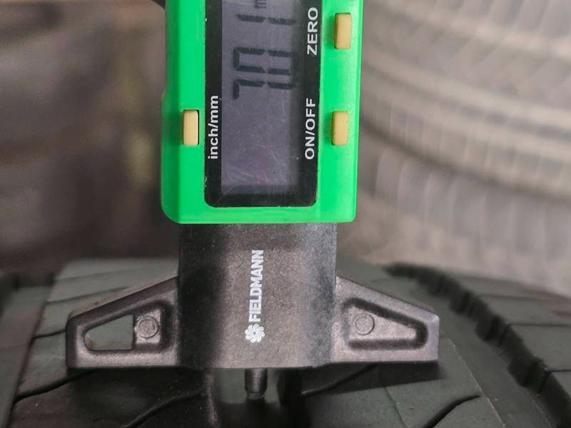 Letní Michelin 215/65/16C - 10