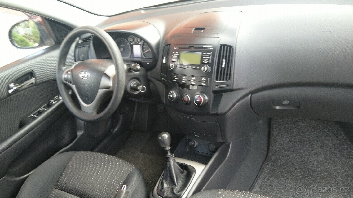 Hyundai i30,1.4 16v,rok 10/2008,po stk,top - 10
