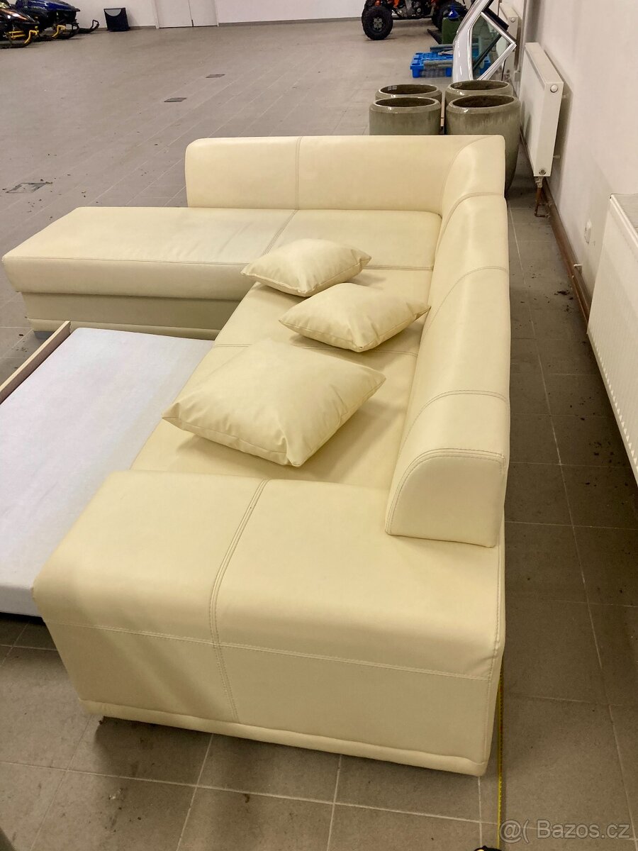 kožená rozkládacín krémová sedací souprava - 10