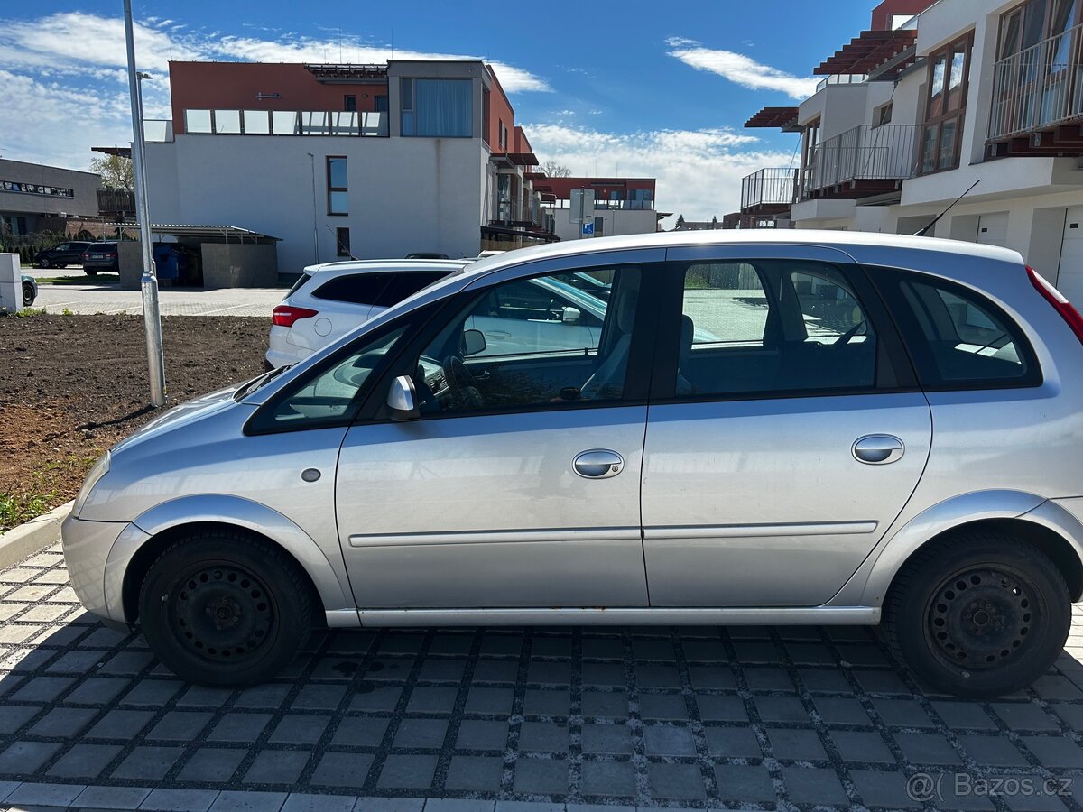 Opel Meriva 1.8 - 10