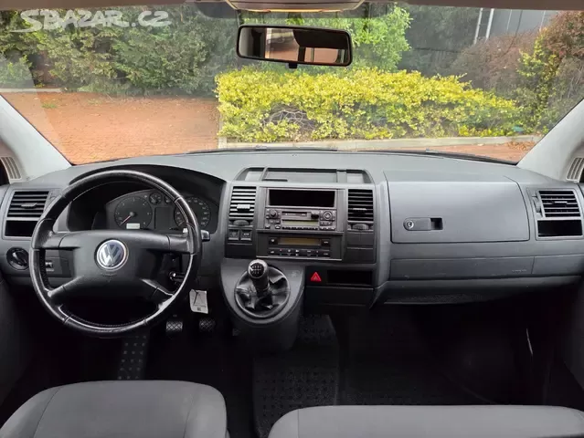 VW Caravelle 1.9TDI 77kW,1.maj.165tis.km,9.míst,tažné,servis - 10