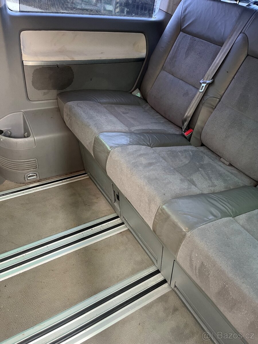 vw multivan 2,5 tdi 96kw - 10