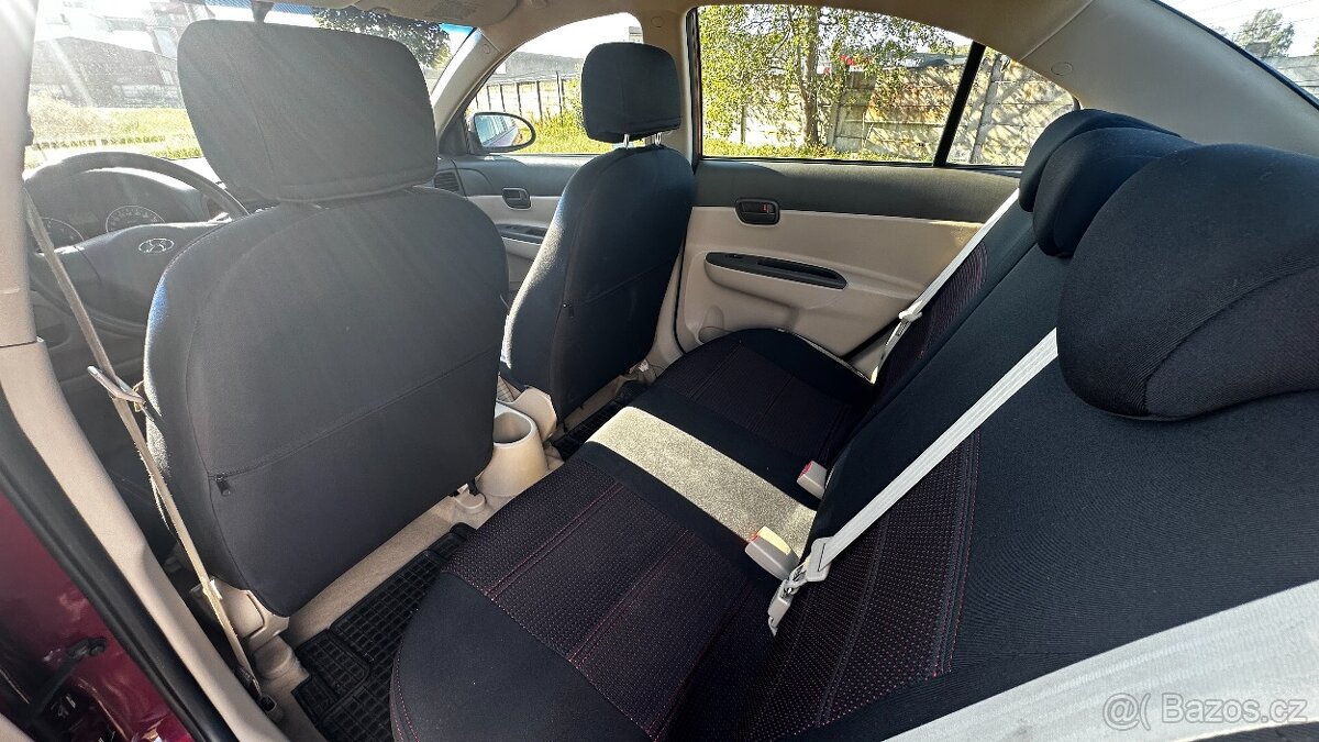 HYUNDAI ACCENT 1.4 - 10