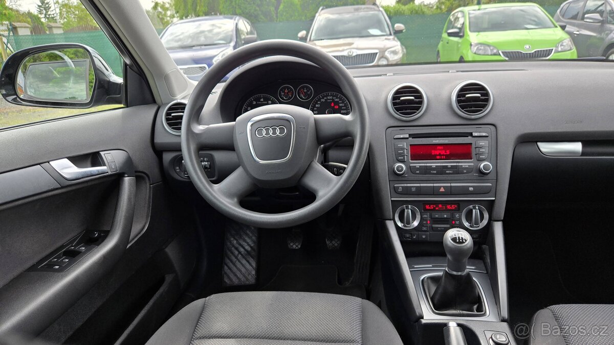AUDI A4 TFSi ATTRACTION 1MAJITEL - 10
