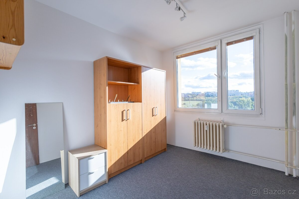 Pronájem bytu 4+1 72 m² Aubrechotvé, Praha - 10