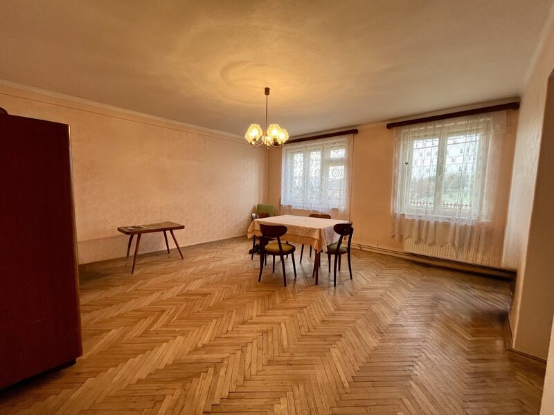 Unikátní dům s hospodářskými budovami a pozemkem 3188 m² - 10