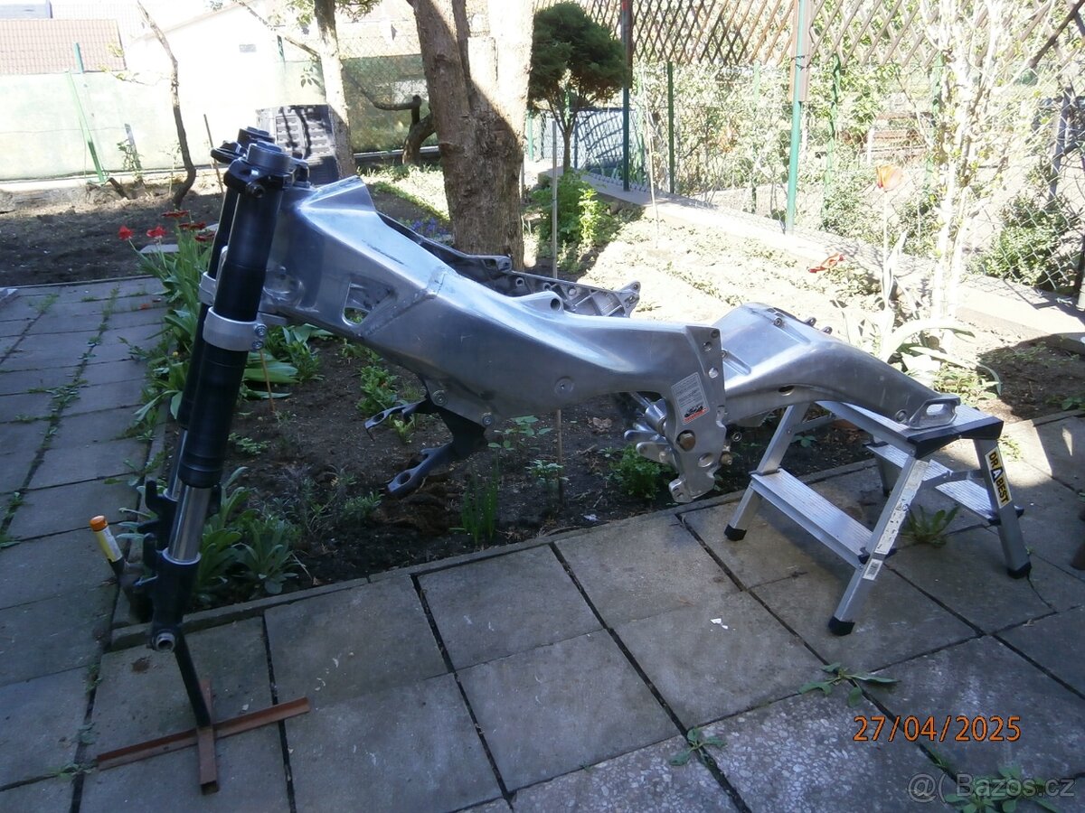 Rám Aprilia 125 RS - kompletní šasí. - 10