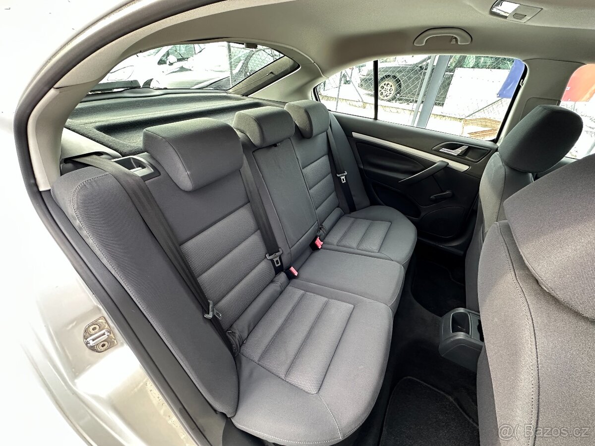 Škoda Octavia 1,9 TDi Senzory, Tažné, 8xDisky - 10