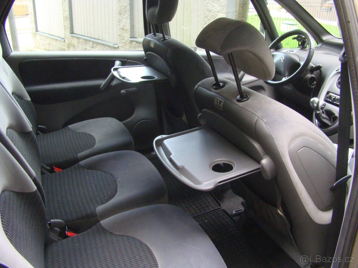 Citroën Xsara Picasso 1.6i ČR KLIMA - 10
