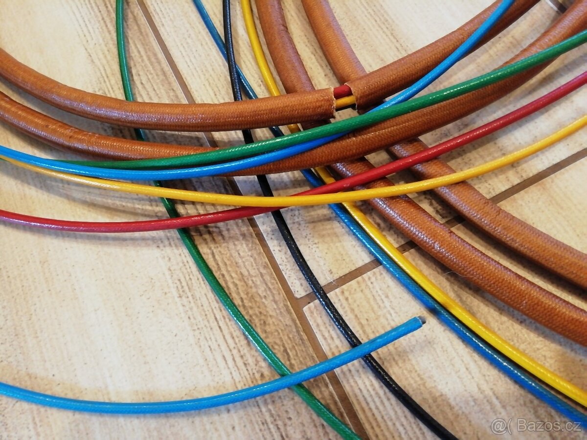OPŘEDENÉ KABELY - 10
