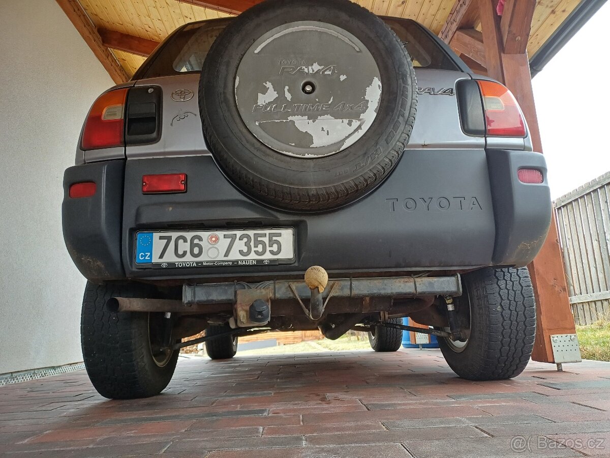 Toyota RAV4 2.0i automat - 10