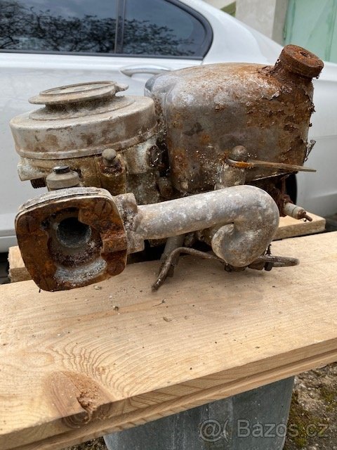 Prodám přívěsný lodní motor Sachs, r.v. kolem 1935 - 10