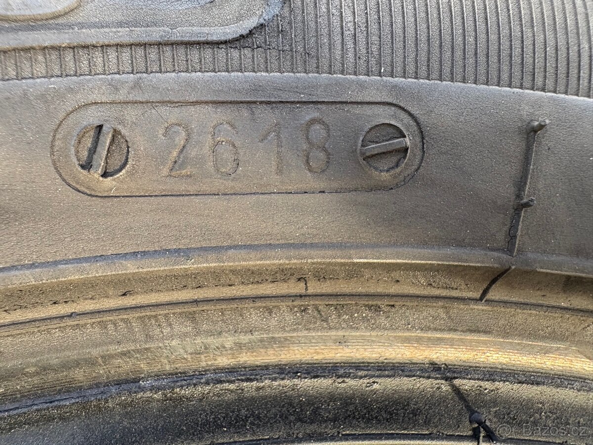 205/55/17 zimní - 10