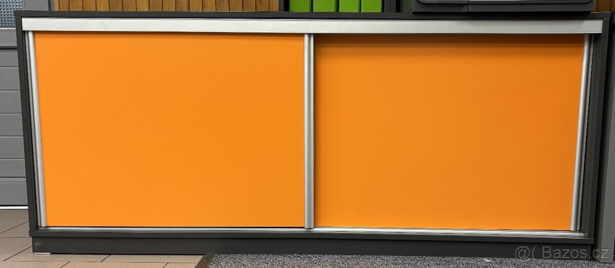 Prodáme kompletní vybavení kanceláře – špičková kvalita - 10