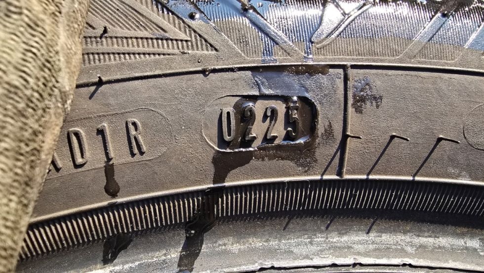 Celoroční pneu 205/55/17 Good Year - 10