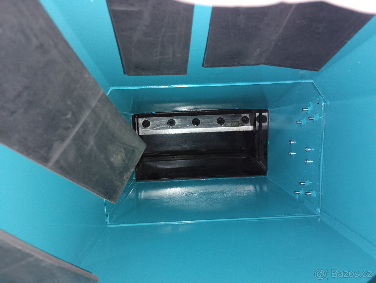 Štěpkovač za čtyřkolku Briggs&Stratton - 10