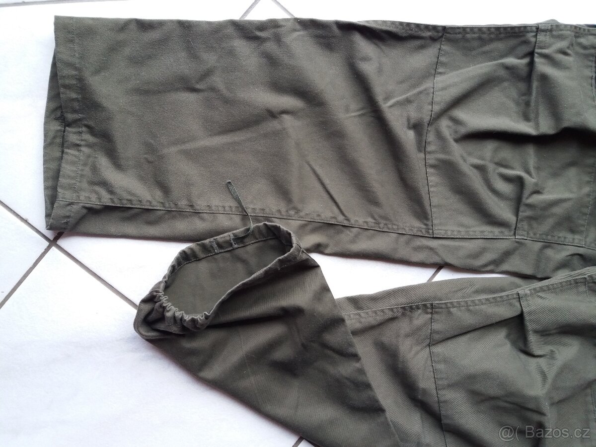 Pánské volnočasové kalhoty vel.L - 10