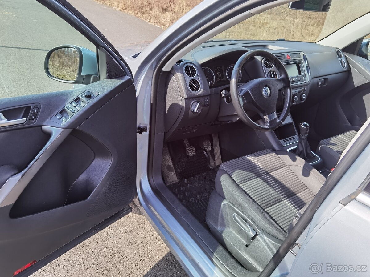 VW Tiguan 2.0 tdi - 10