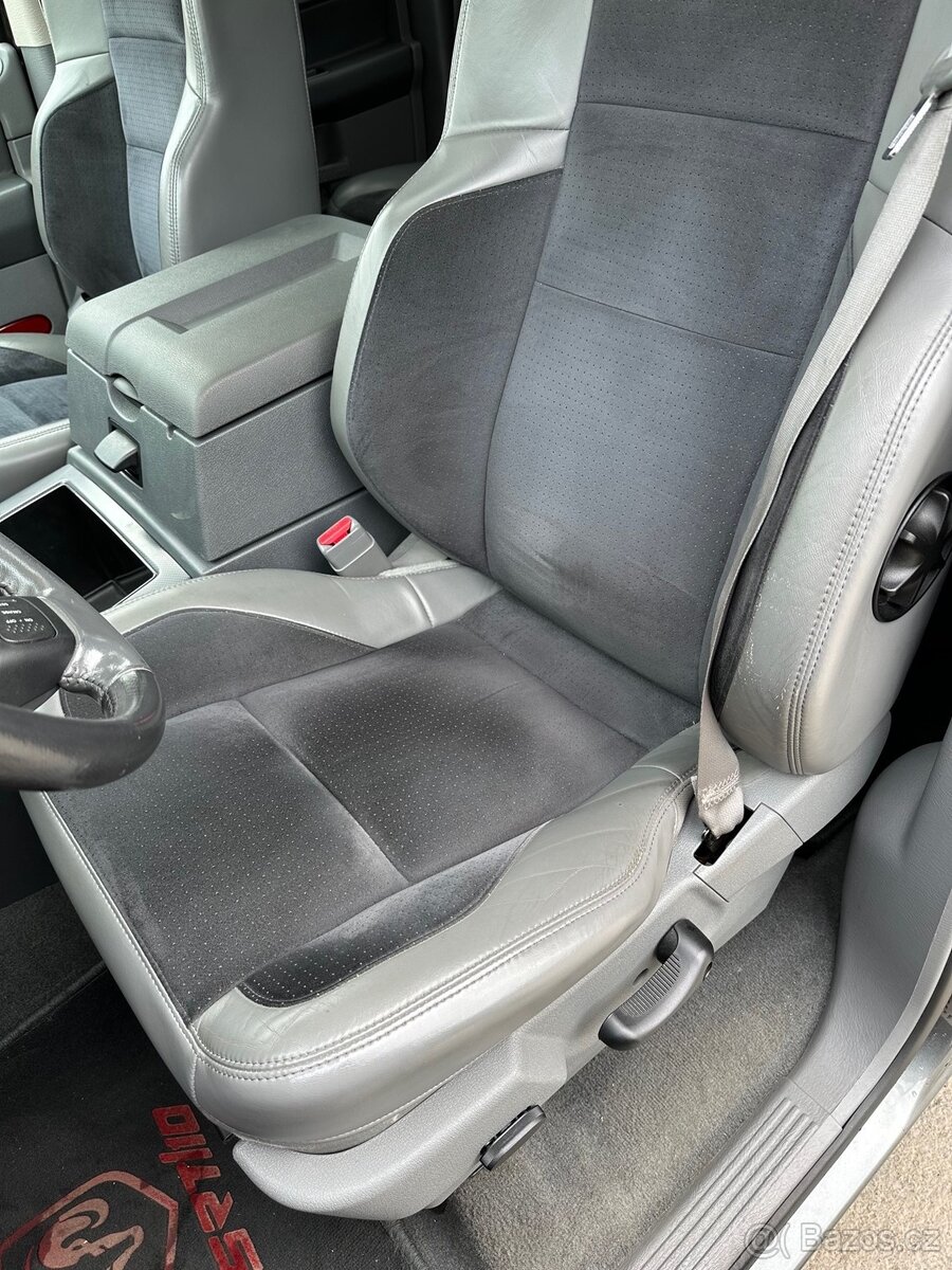 Dodge Ram SRT-10 - 10