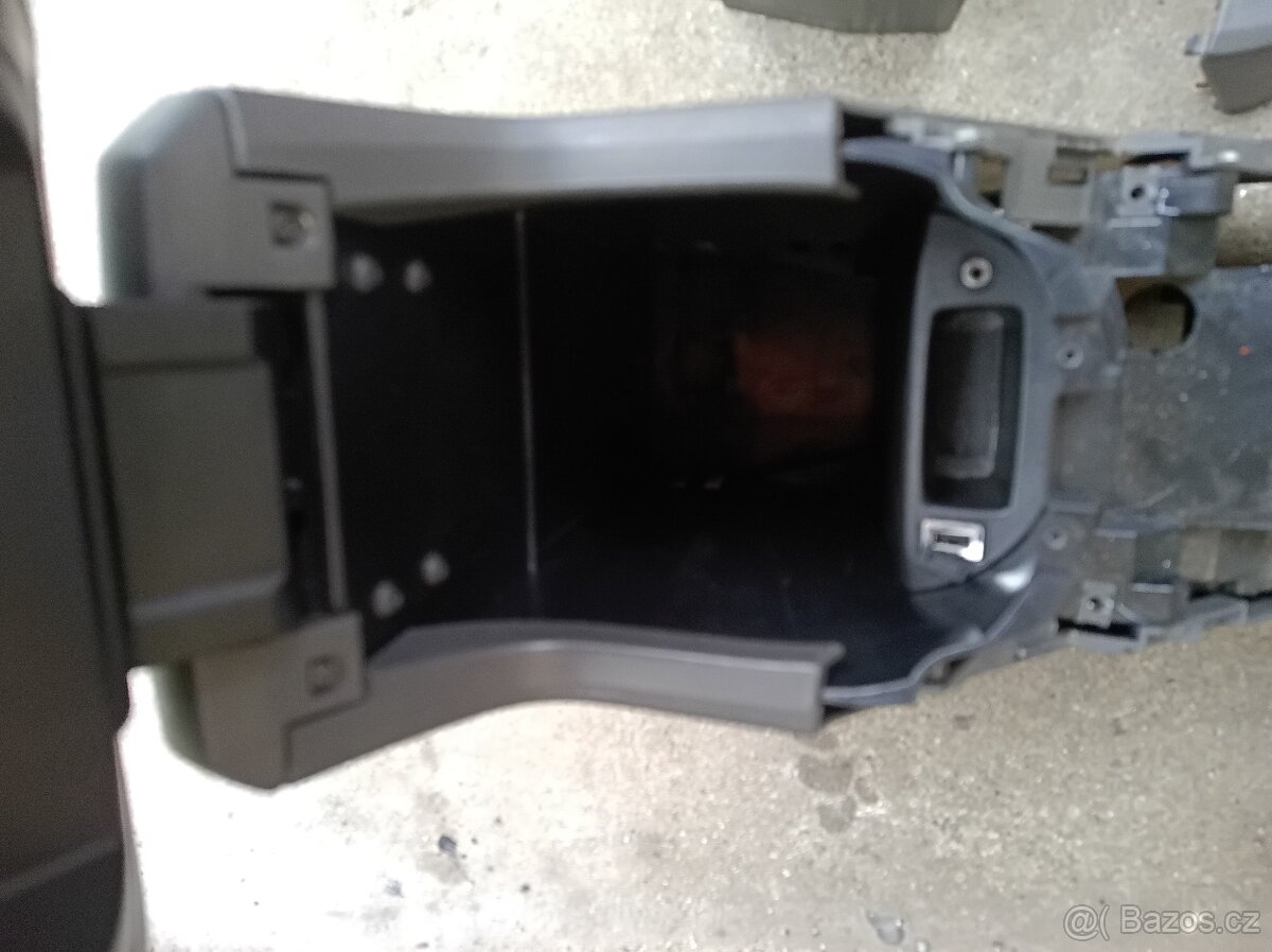 Středová konzole s loketní opěrkou orig.Ford C-Max 2003-2010 - 10