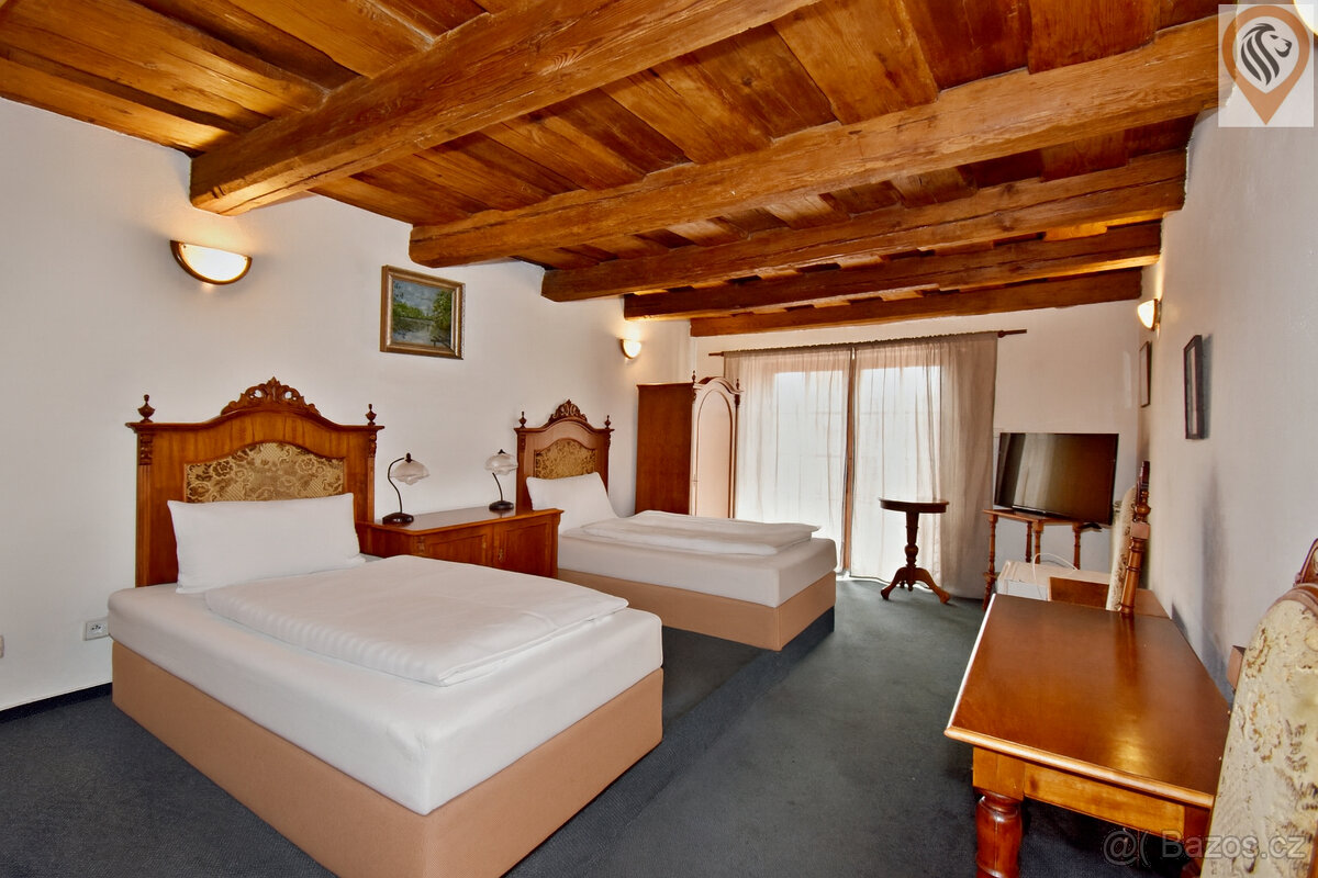 Investiční příležitost – historický objekt na Staroměstském - 10