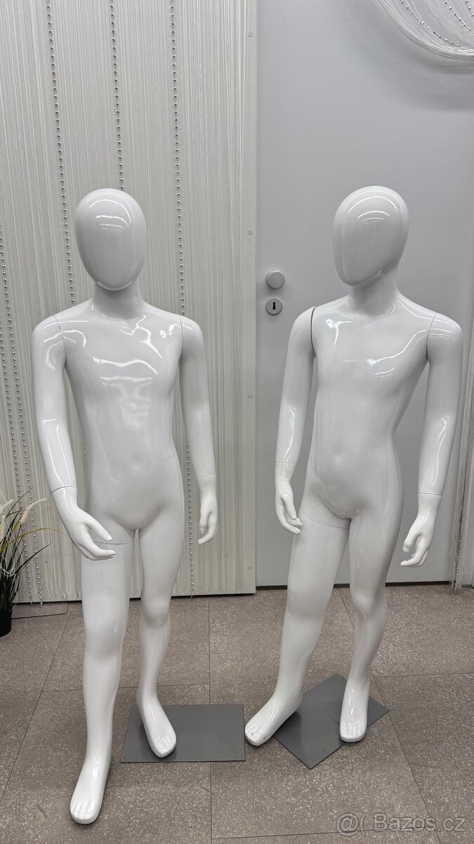 Kompletní vybavení obchodu. - 10