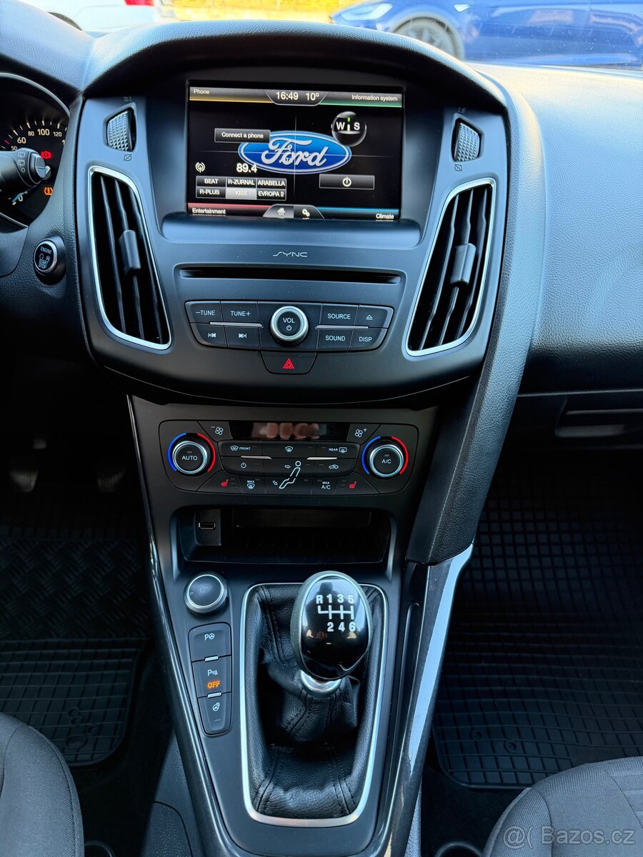 Ford focus 1.5tdci, ČR, výbava - 10