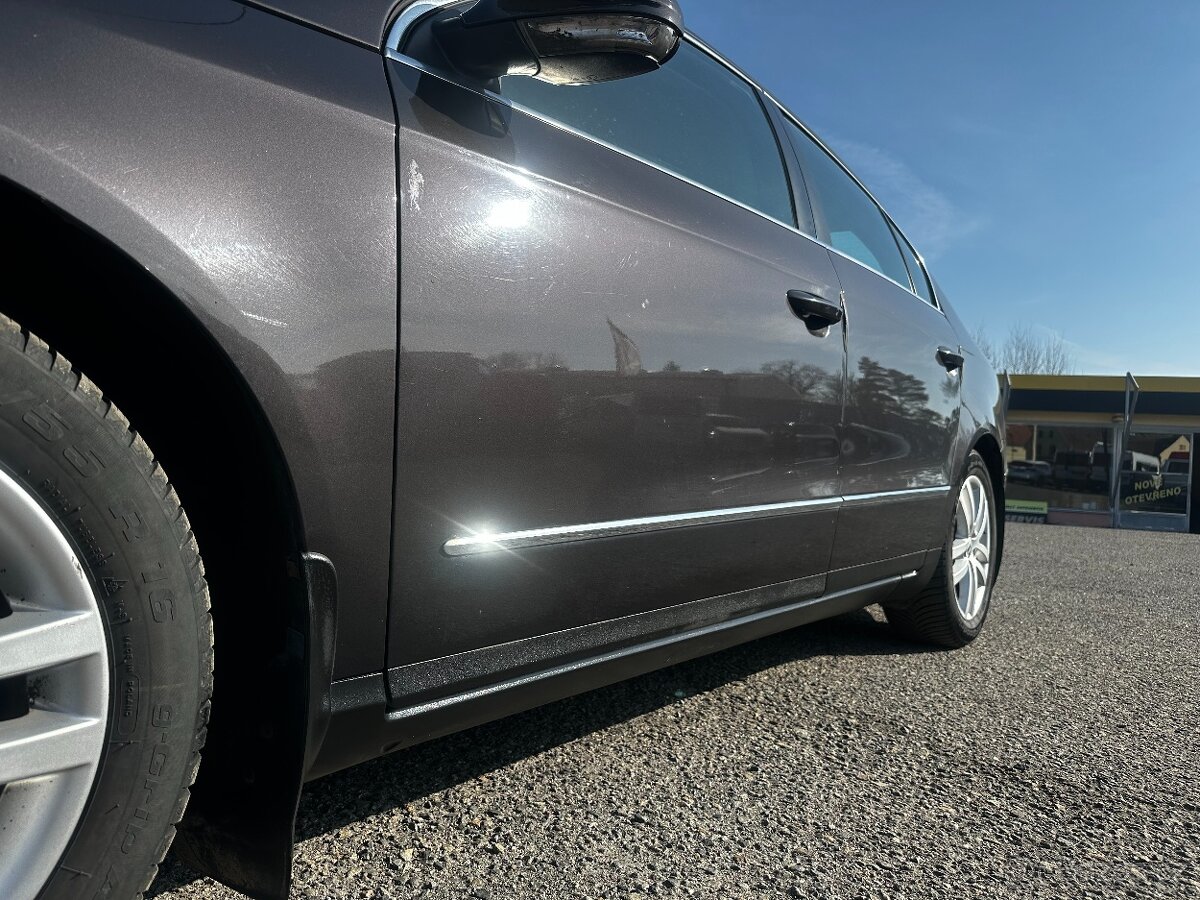 VW PASSAT 2,0FSI - PO SERVISE - PŮVOD ČR - UDRŽOVANÝ STAV - 10