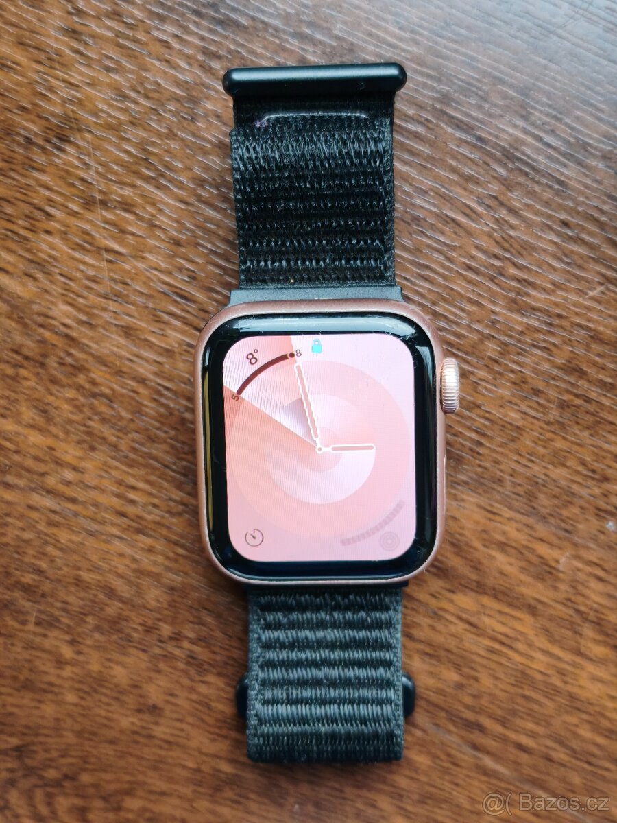 Apple iPhone 12, 256GB White + Watch SE 40mm, Gold - 10