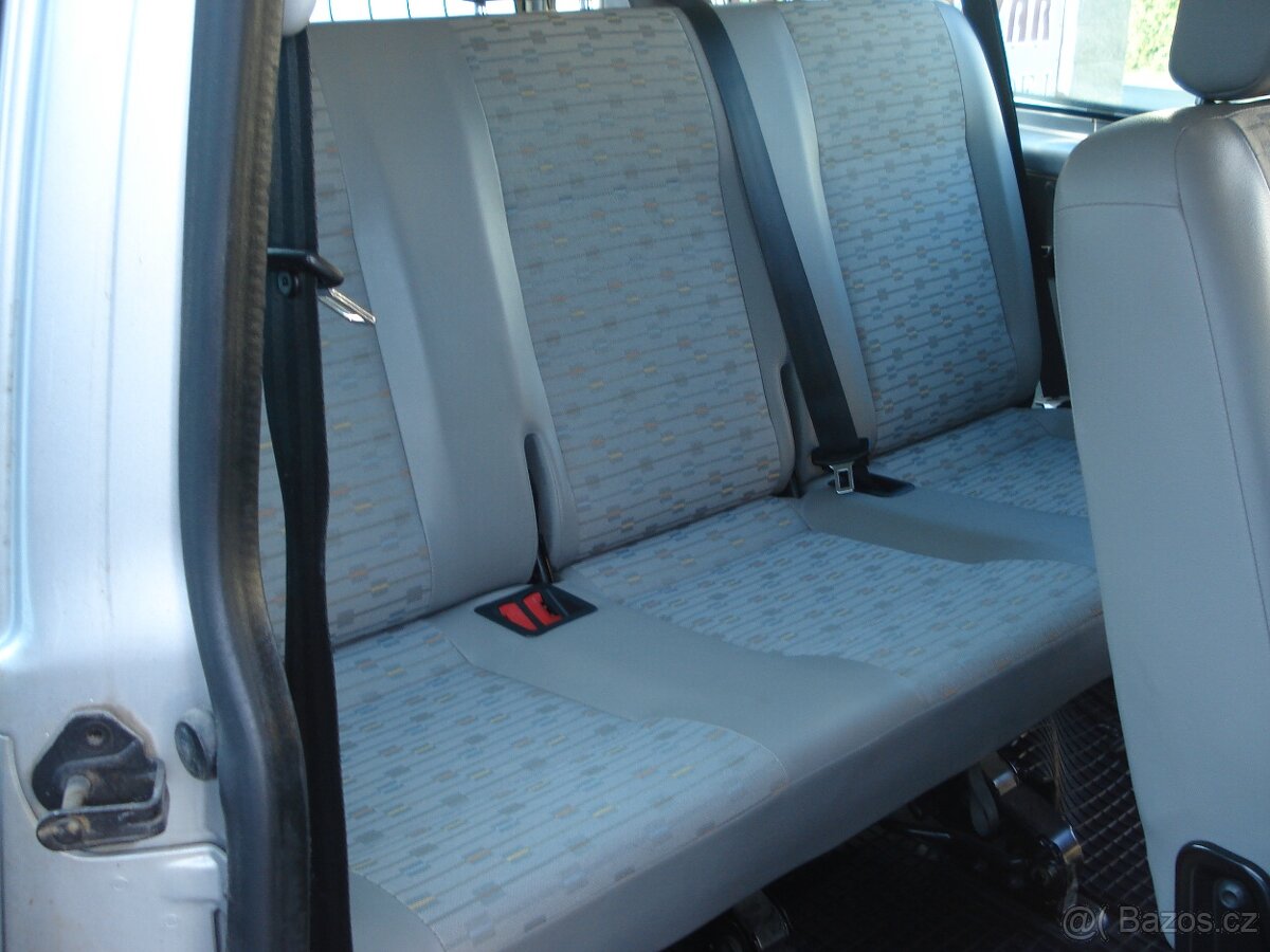 Volkswagen Transporter 2.0 TDI LONG,9 MÍST - 10