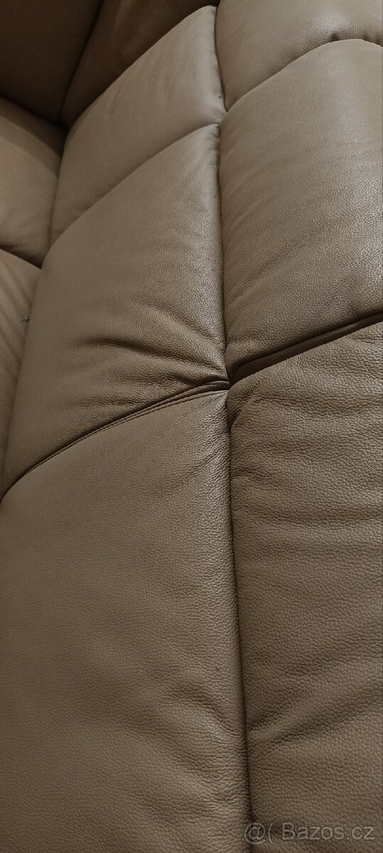 Rohová kožená sedačka - 10