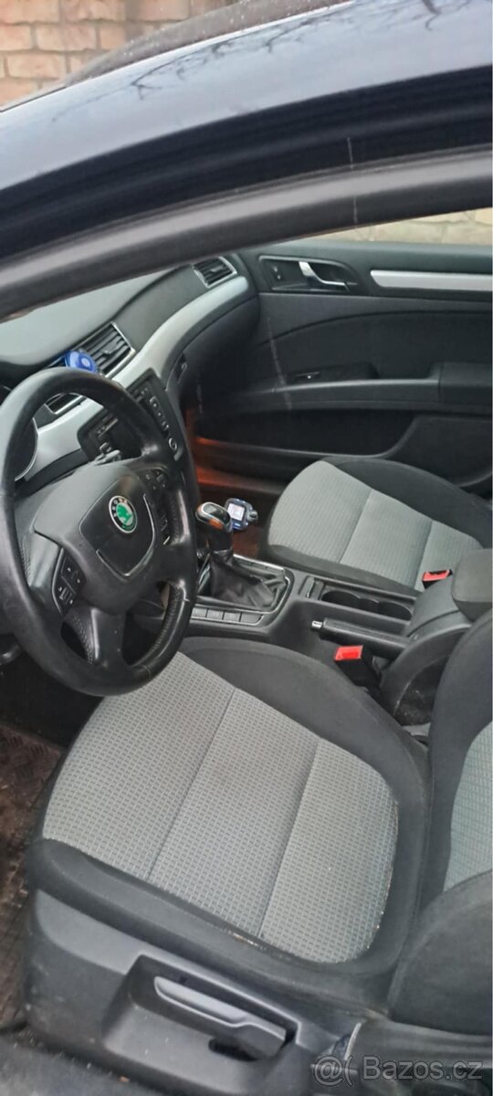 Superb 2012 1.6 nafta - 10