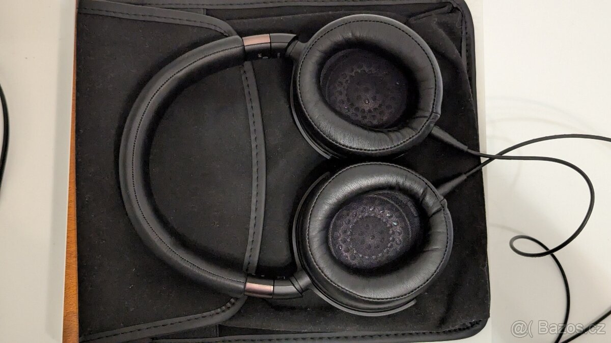 Audio-Technica ATH-WP900 - 10