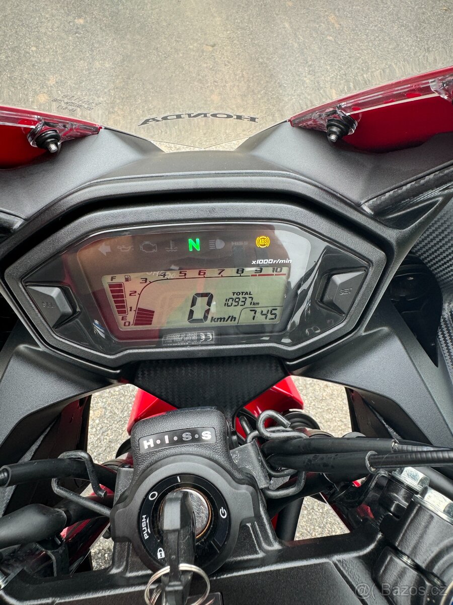 Honda CBR 500R - 10
