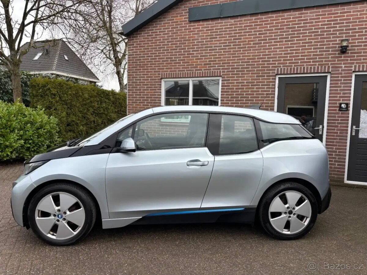 BMW i3 BASIS elektro 2014 TOP - 10