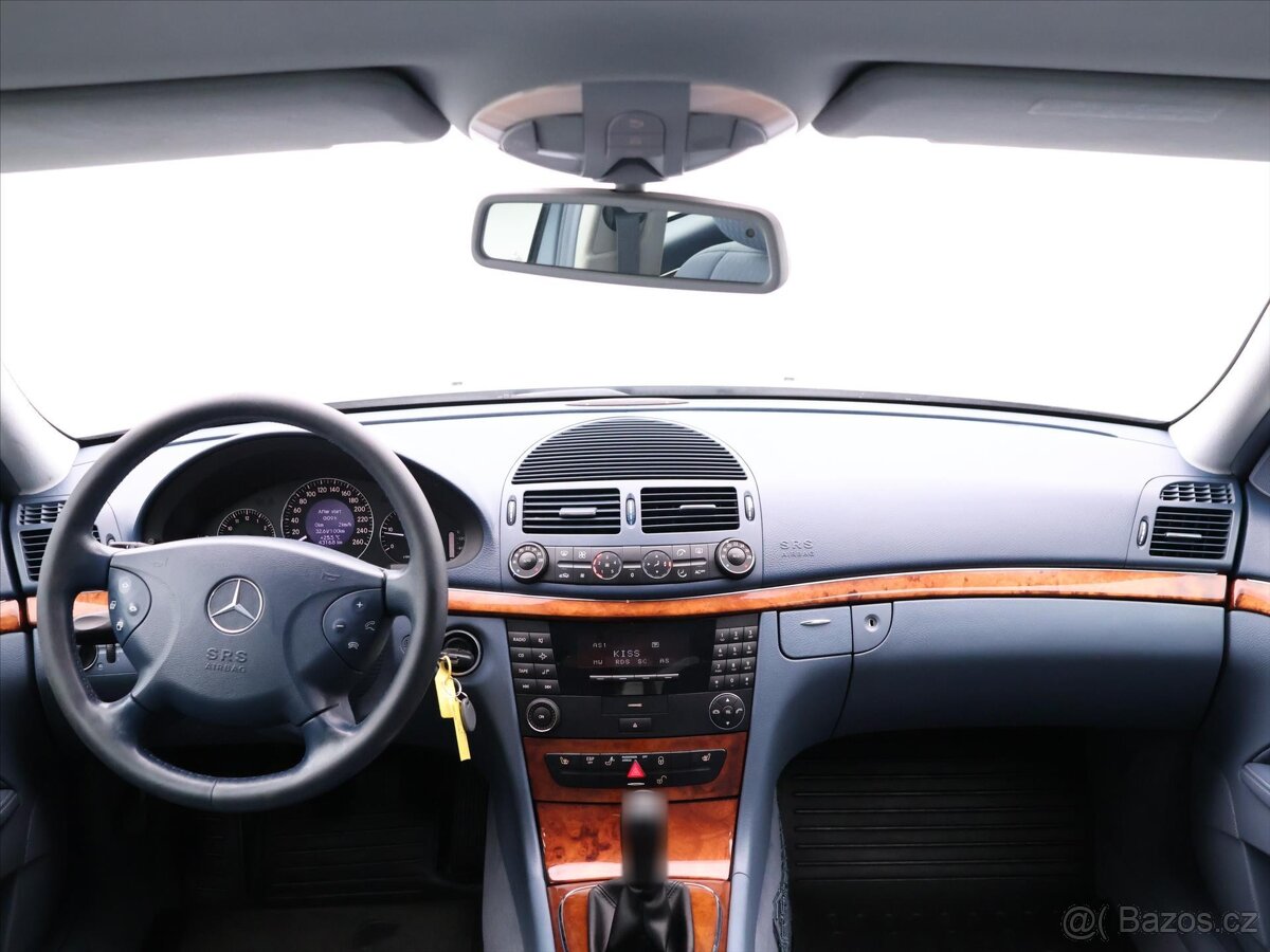 Mercedes-Benz Třídy E 2,7 270CDI 130kW Elegance (2003) - 10
